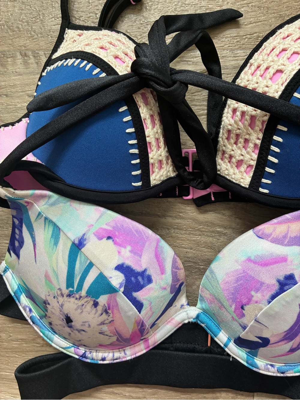 Victoria Secret 2 Push Up Bikini Swim Tops The Flirt Hottie Halter - Picture 9 of 12